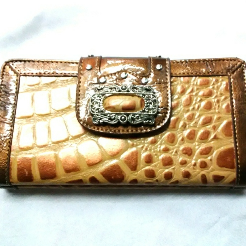 MC Womens Beautiful Brown Genuine Leather Wallet